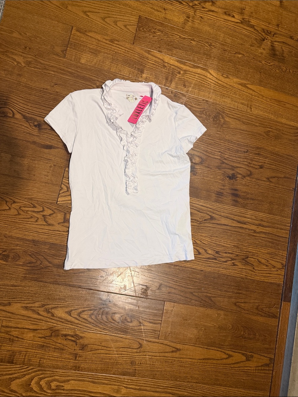Lilly Pulitzer White Ruffled V-Neck Short Sleeve Top - Classic Sz medium NWT